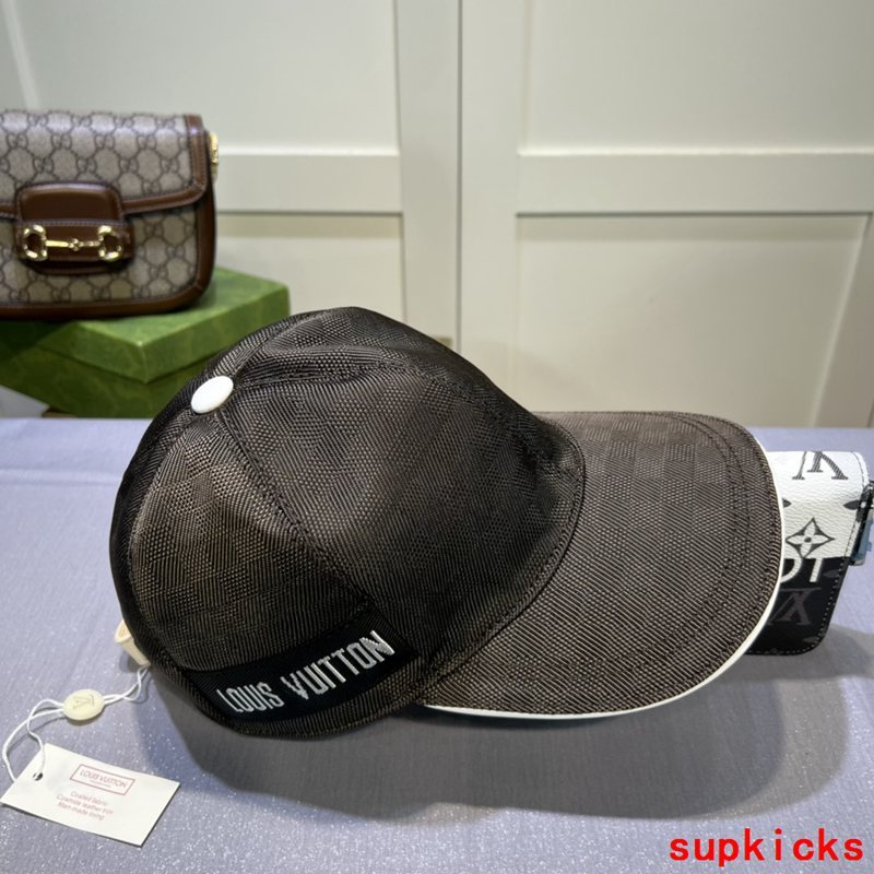 Louis Vuitton Luxury Cap