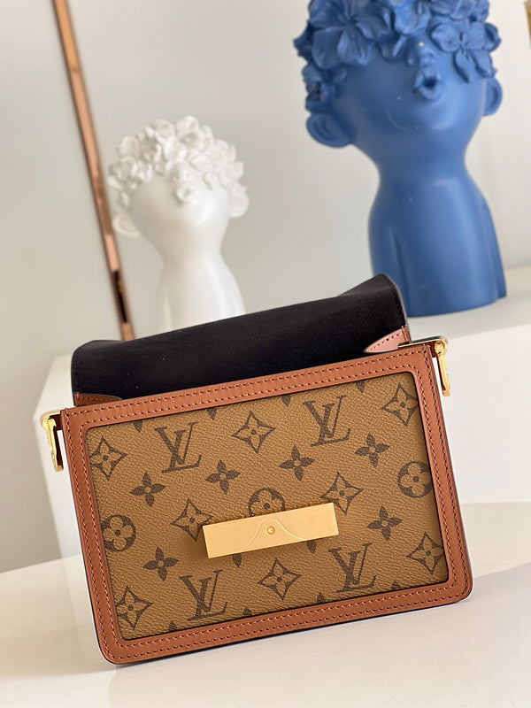 I W Fashion Lu-Vi bags - 17139