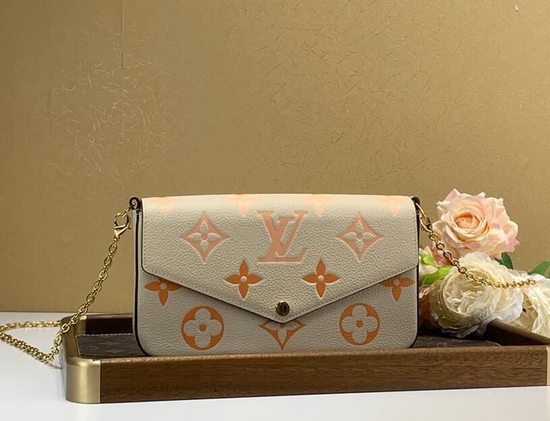 Ava’s Mode - LOV Bags - 2500