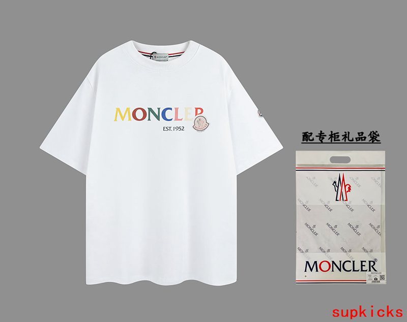 Moncler Luxury Cloth