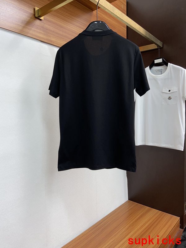 Moncler Luxury Cloth