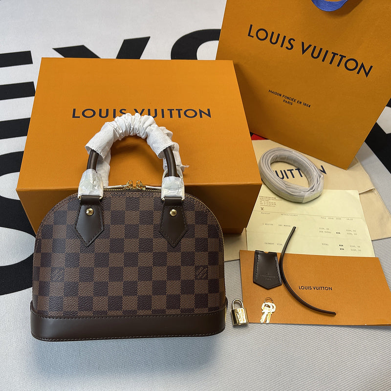 I W Fashion Lu-Vi bags - 8285