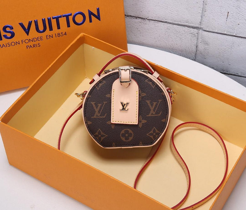 I W Fashion Lu-Vi bags - 17842