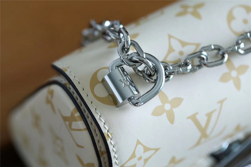 I W Fashion Lu-Vi bags - 8445