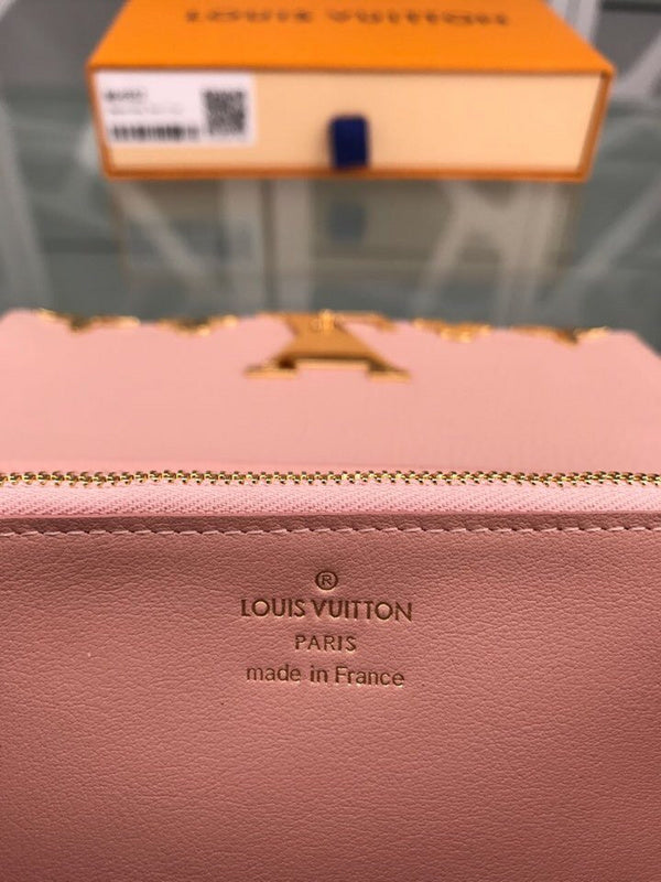 I W Fashion Lu-Vi bags - 8998