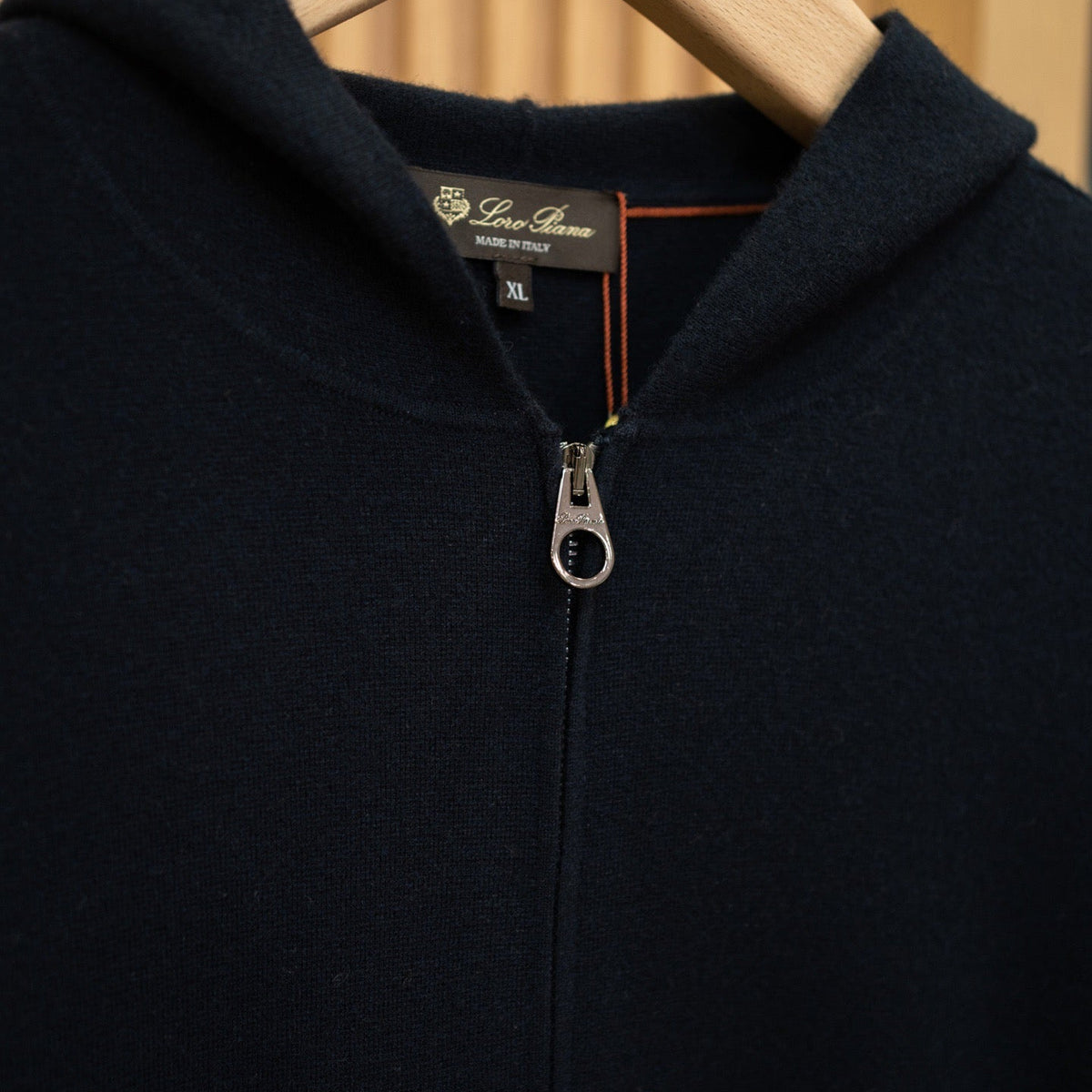 LORO P MERINO WOOL ZIP HOODIE