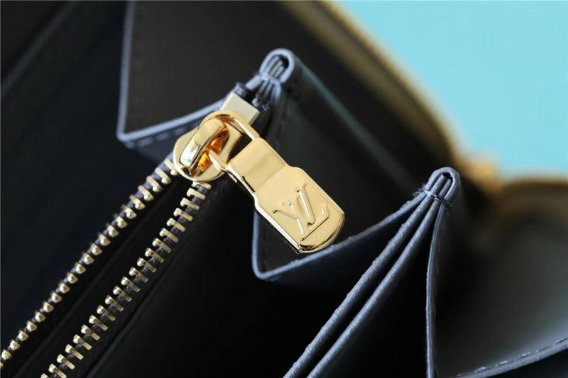 I W Fashion Lu-Vi bags - 8896