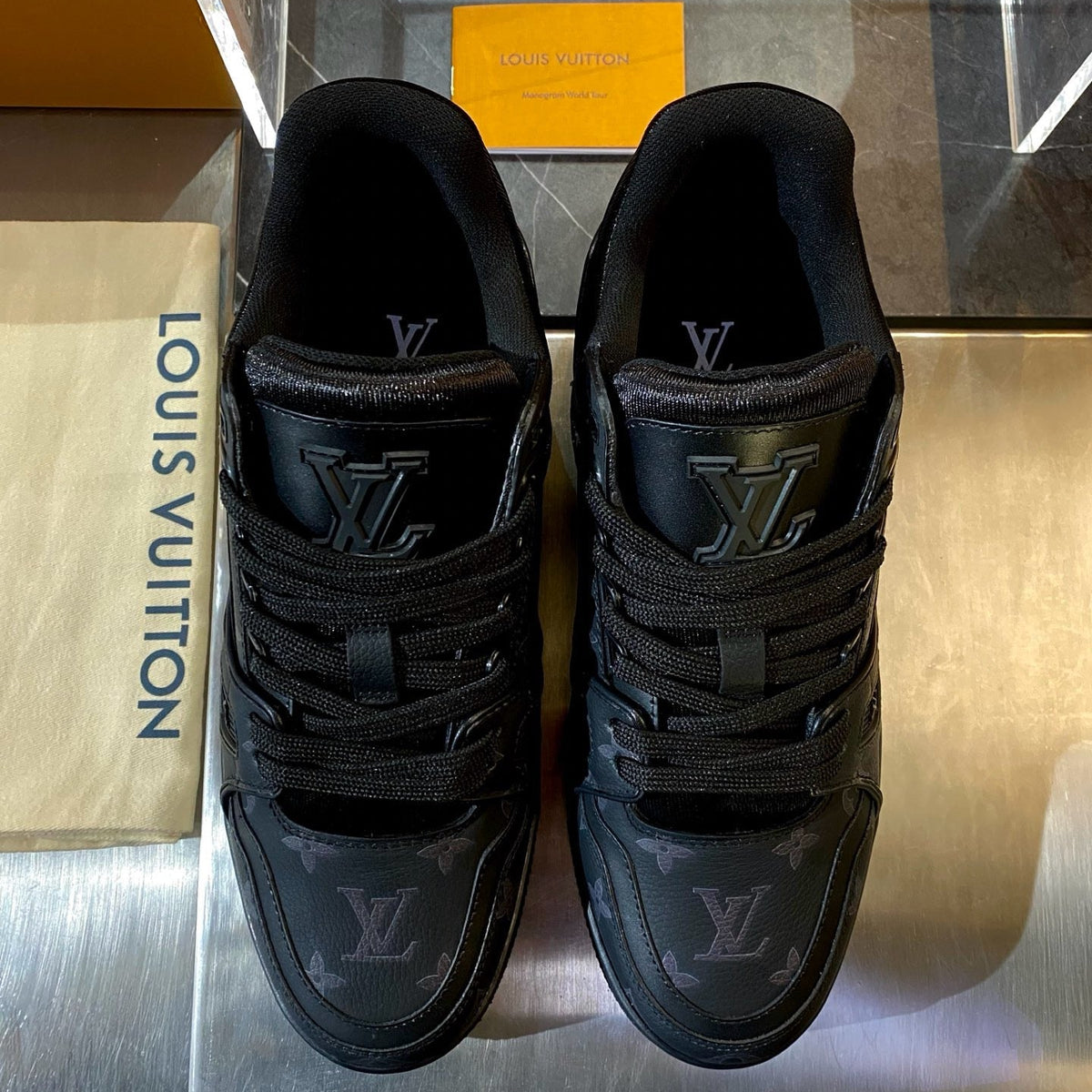 LOU TRAINERS