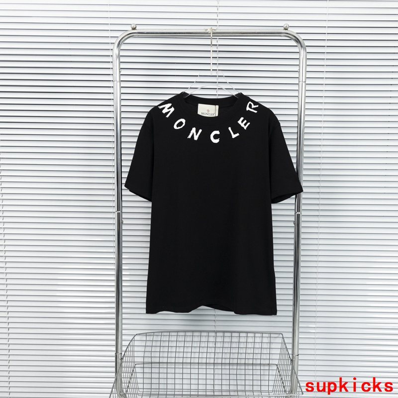 Moncler Luxury Cloth