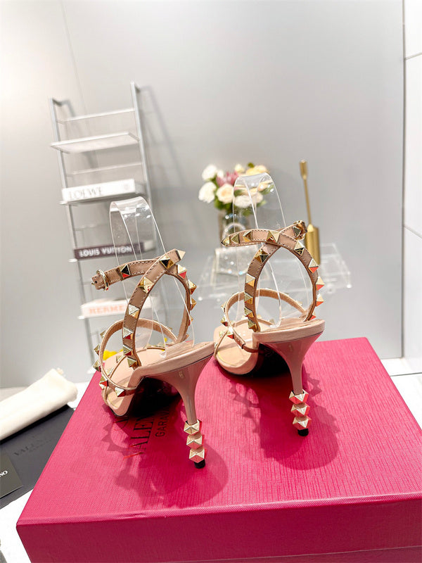 Valentino GARAVANI Luxury Shoes