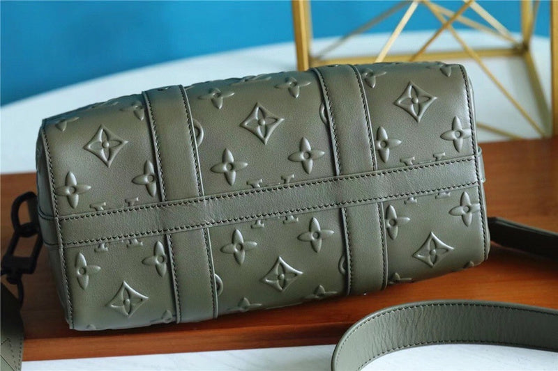 I W Fashion Lu-Vi bags - 11267