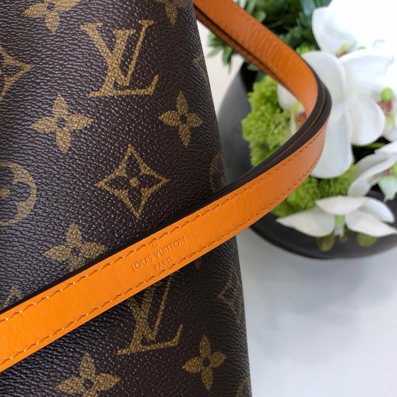 LOV2 Bags - Luxurious Bags  2697