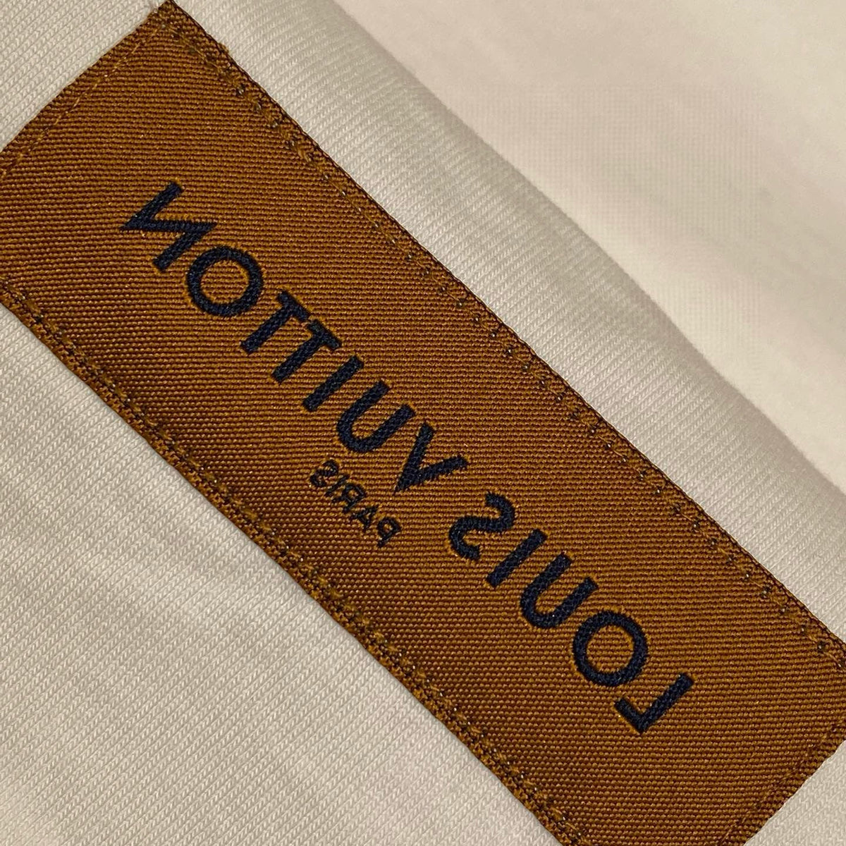 LOU T-SHIRT