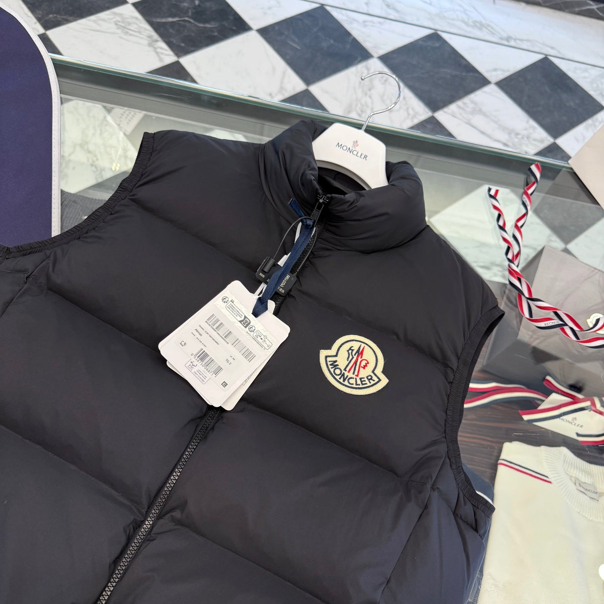 MONC ALMAZ VEST