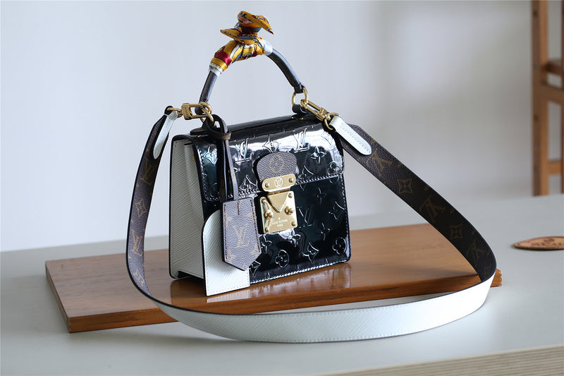 I W Fashion Lu-Vi bags - 8047