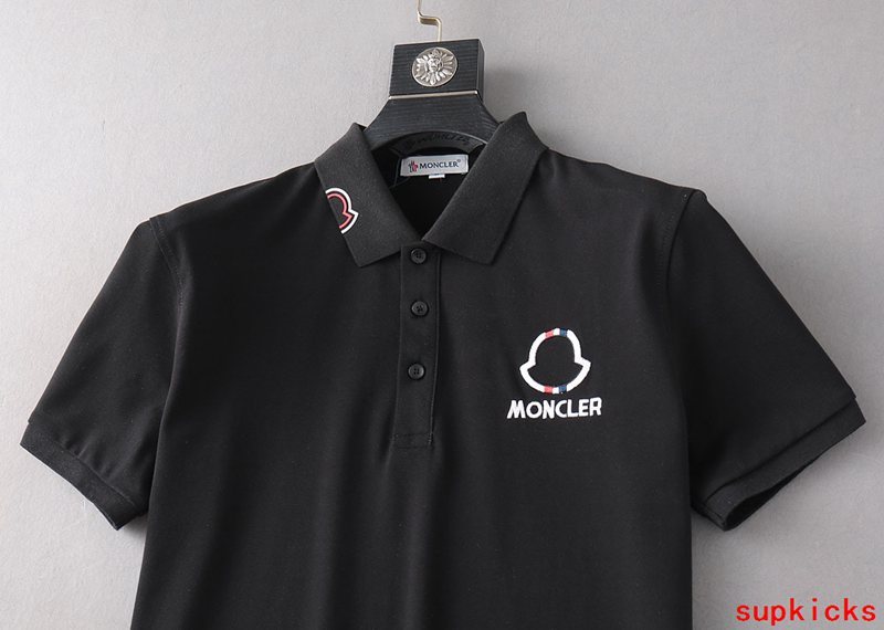 Moncler Luxury Cloth