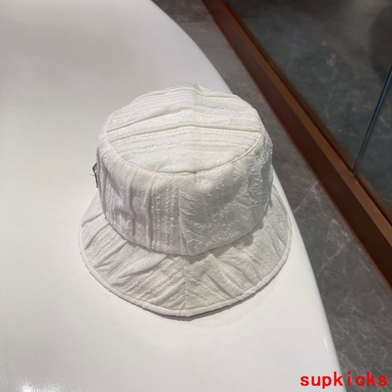 Louis Vuitton Luxury Cap