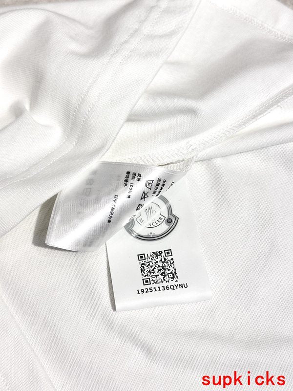 Moncler Luxury Cloth