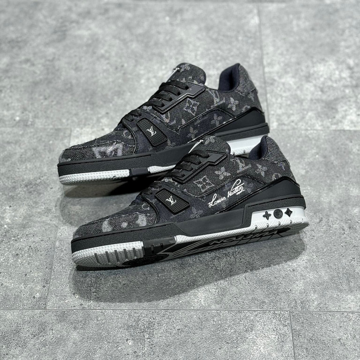LOU TRAINERS