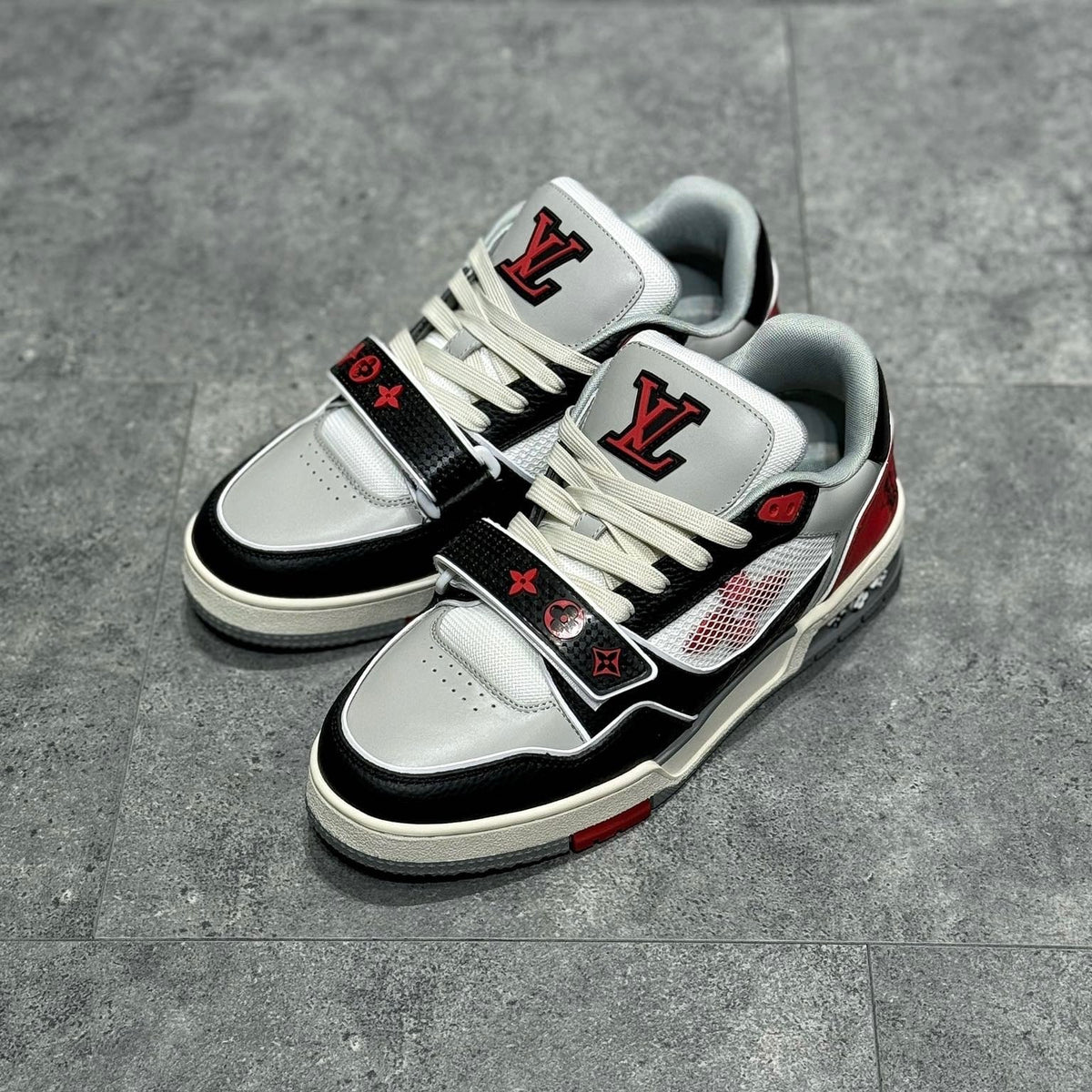 LOU TRAINERS