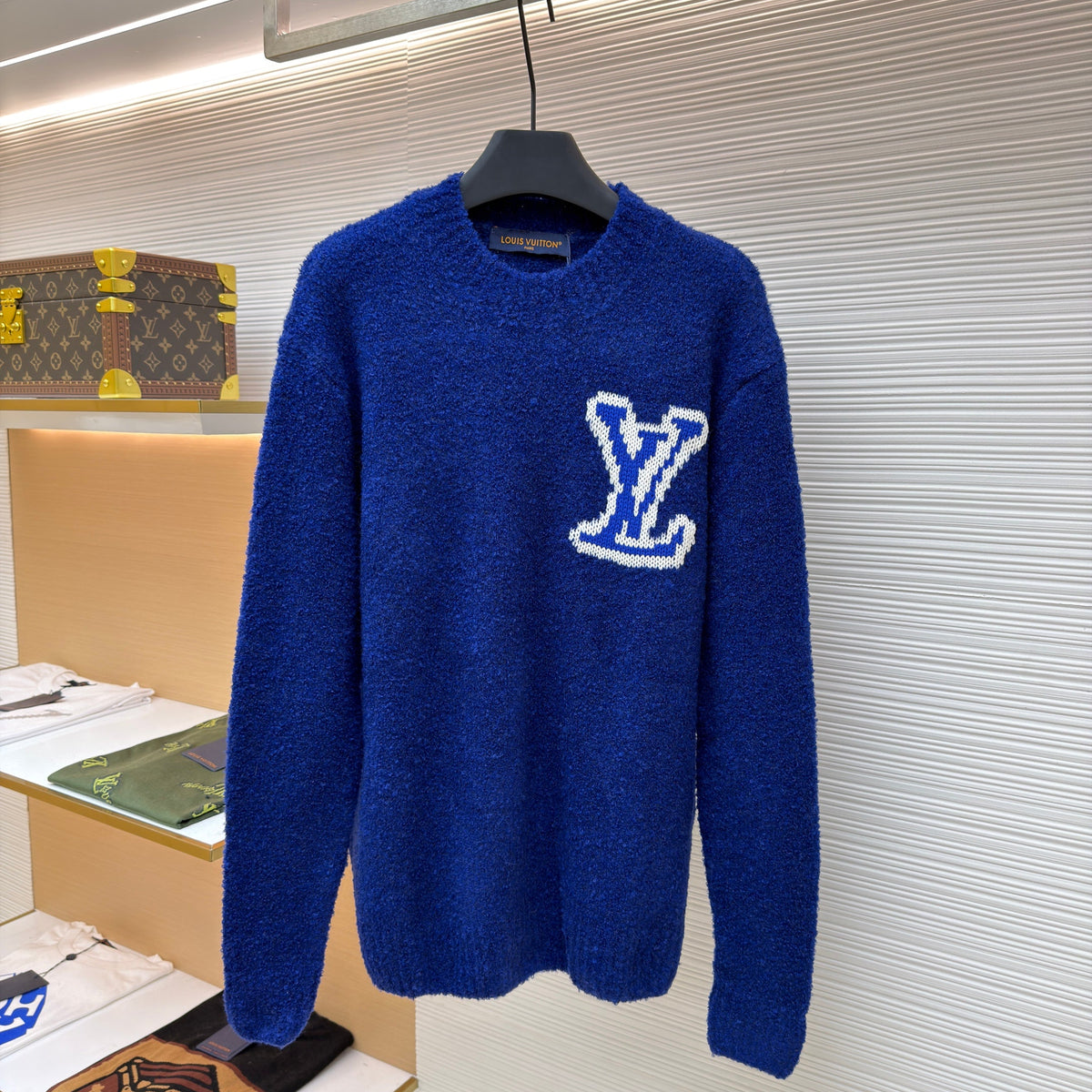 LOU JUMPER