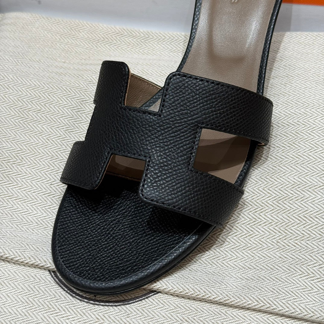 HERM OASIS SANDALS