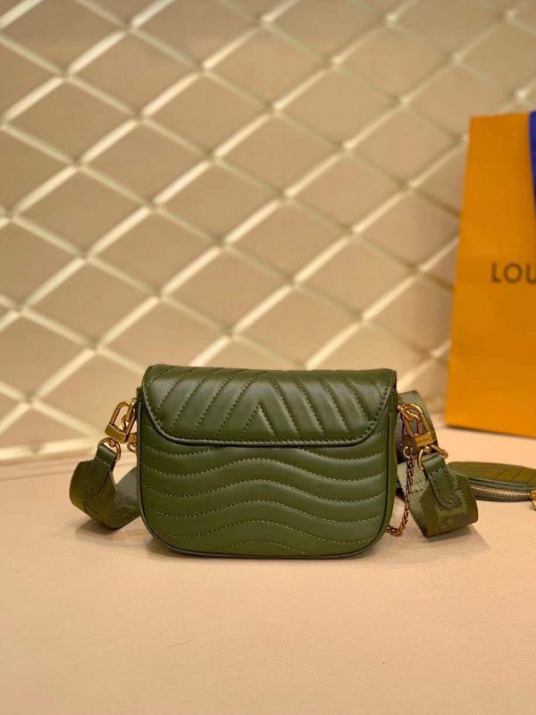 I W Fashion Lu-Vi bags - 17681
