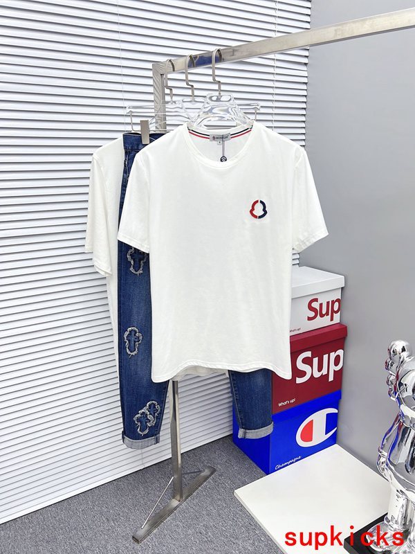 Moncler Luxury Cloth