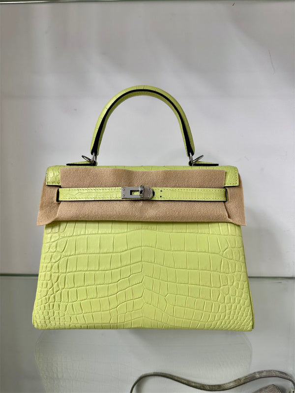 PHA - HMS Bags - 687
