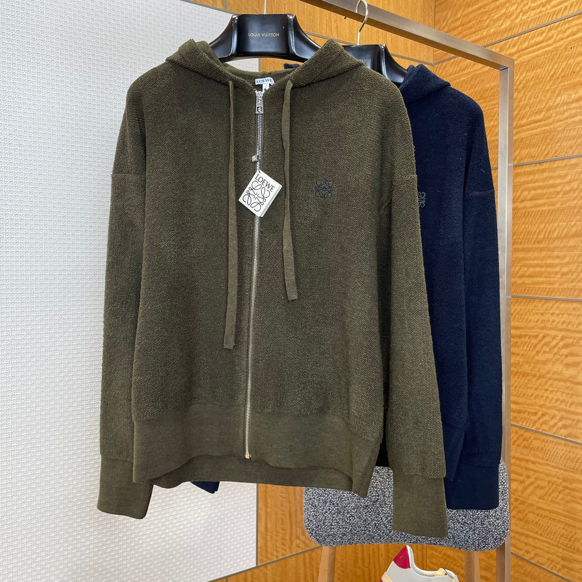 LOEW ZIP HOODIE