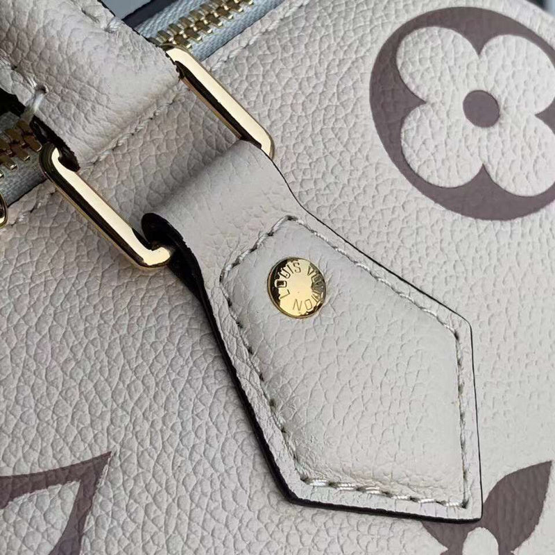 I W Fashion Lu-Vi bags - 17459