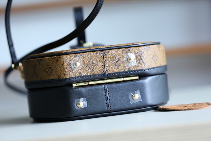 I W Fashion Lu-Vi bags - 8320