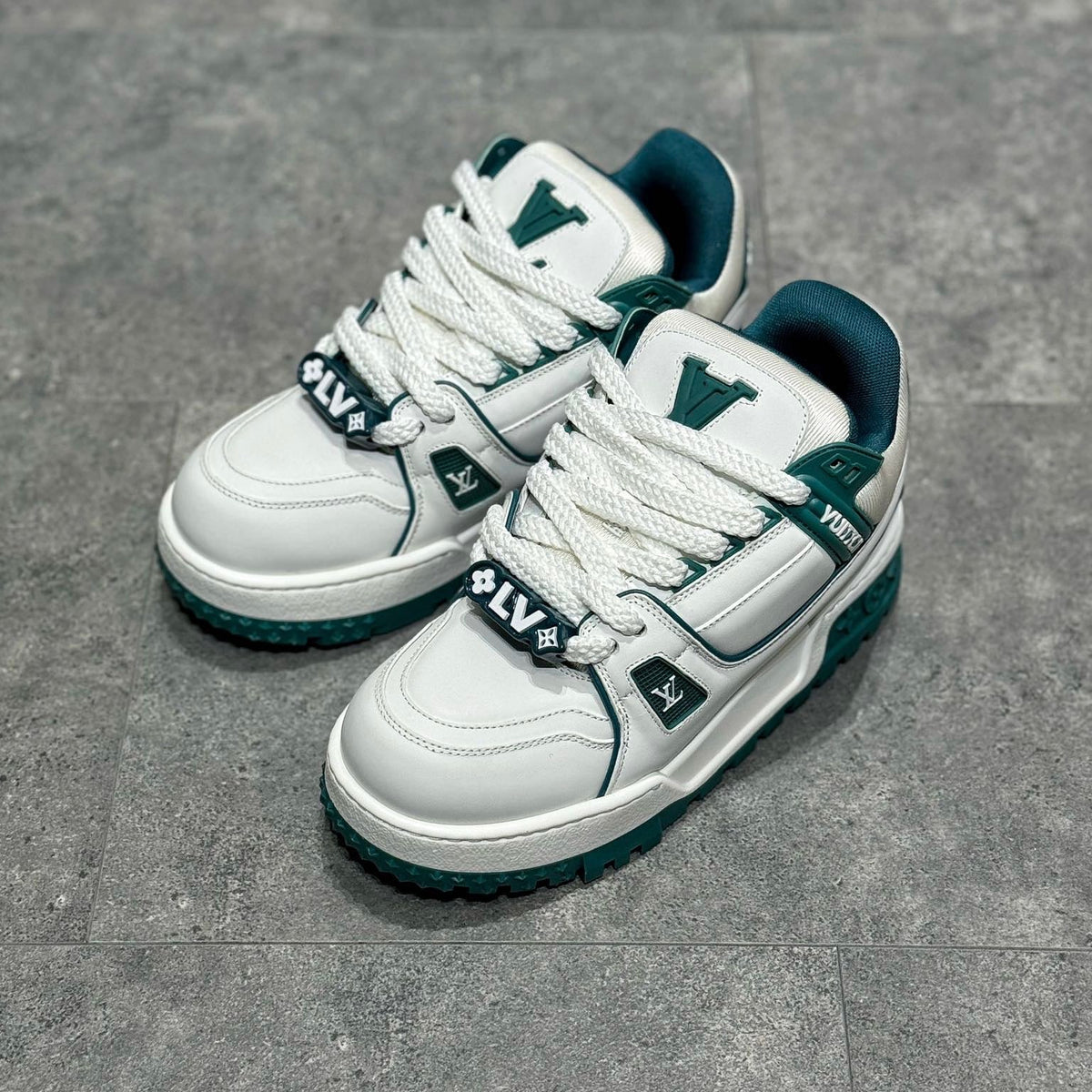 LOU TRAINERS