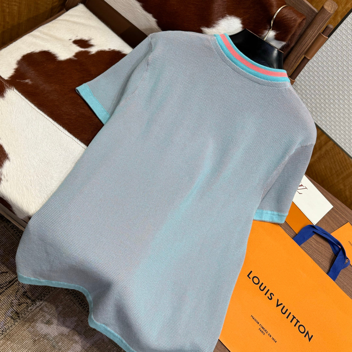 LOU T-SHIRT