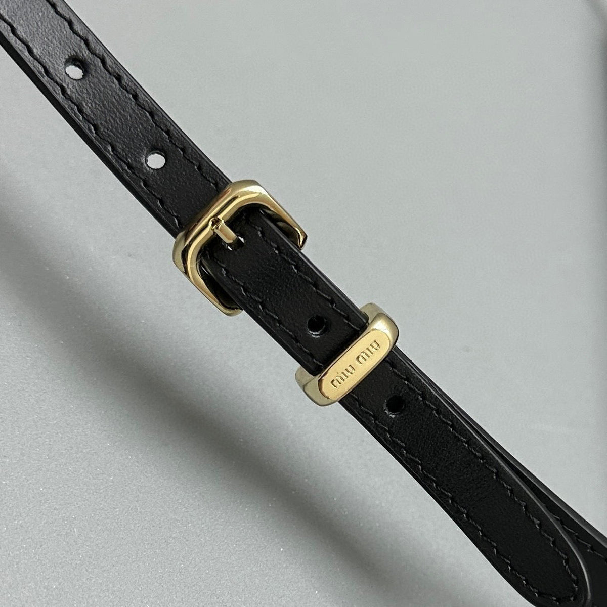 MIU M SHOULDER STRAP WALLET