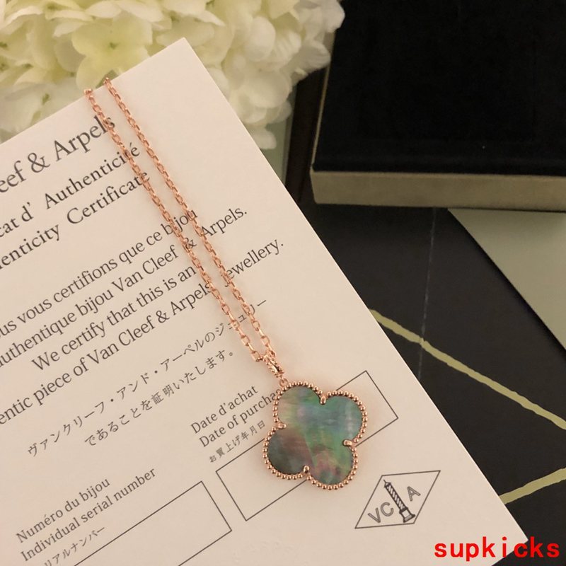 Van Cleef & Arples Jewelry