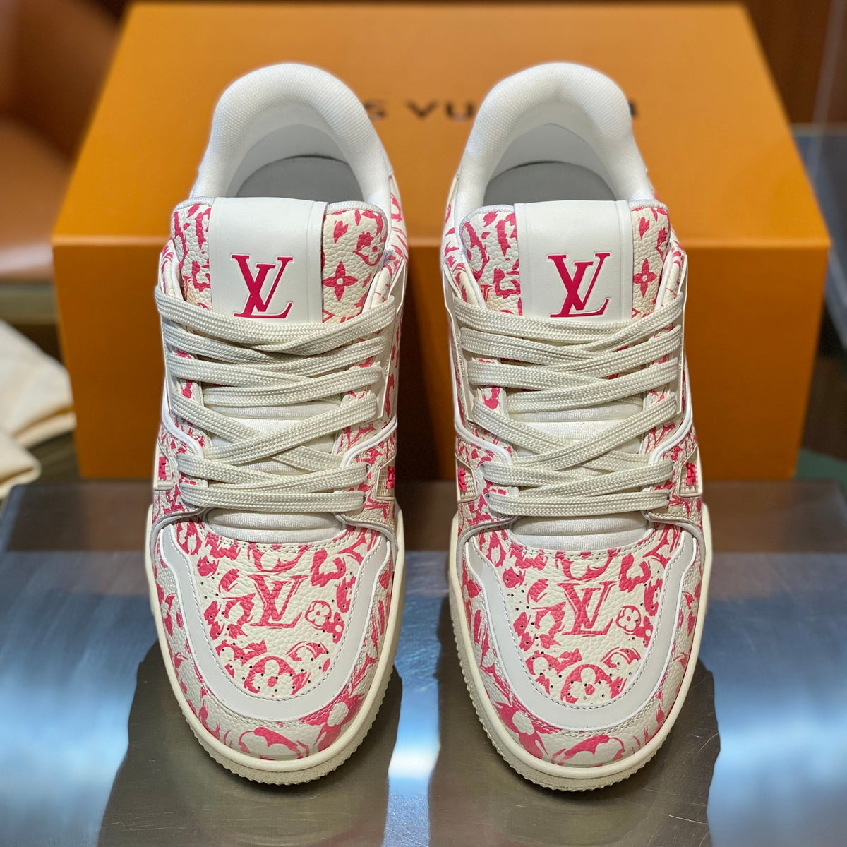 LOU TRAINERS