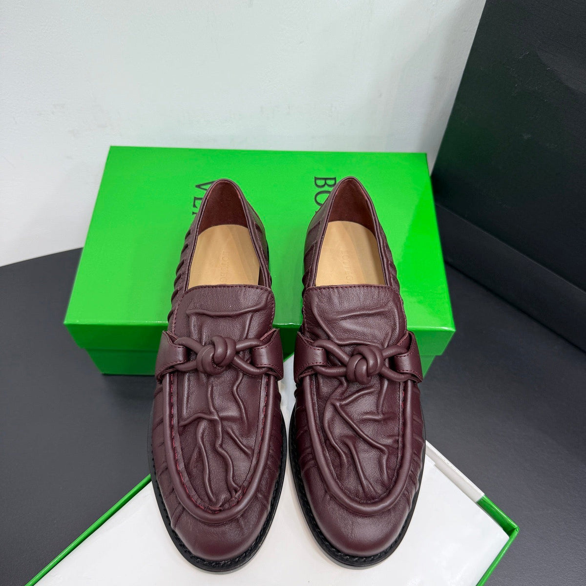 BOTT V LOAFERS