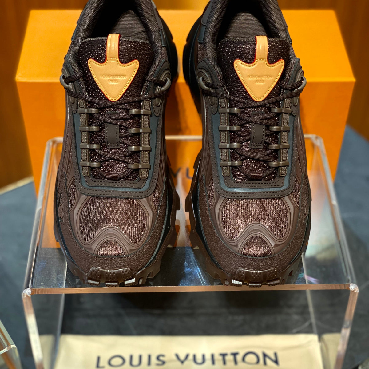 LOU SUMMIT SNEAKERS