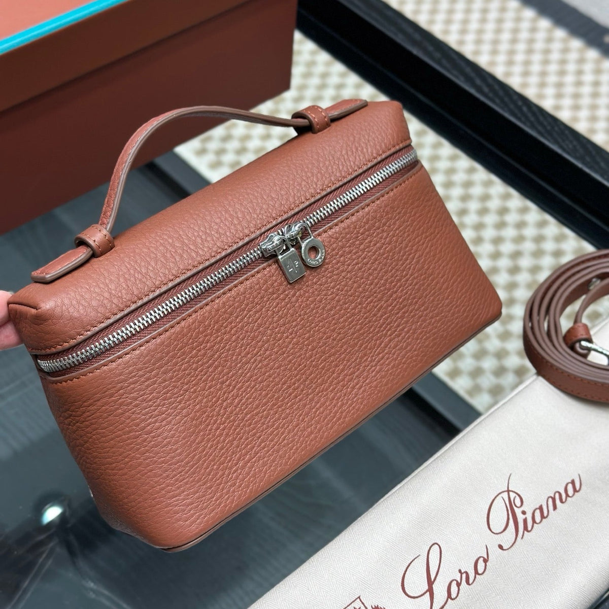LORO P EXTRA POCKET L19 BAG