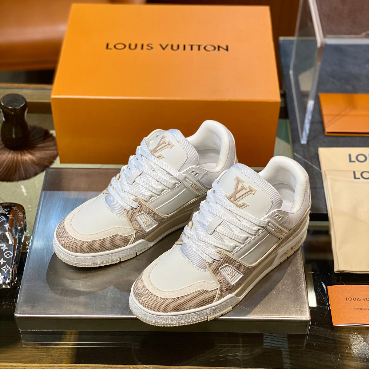 LOU TRAINERS