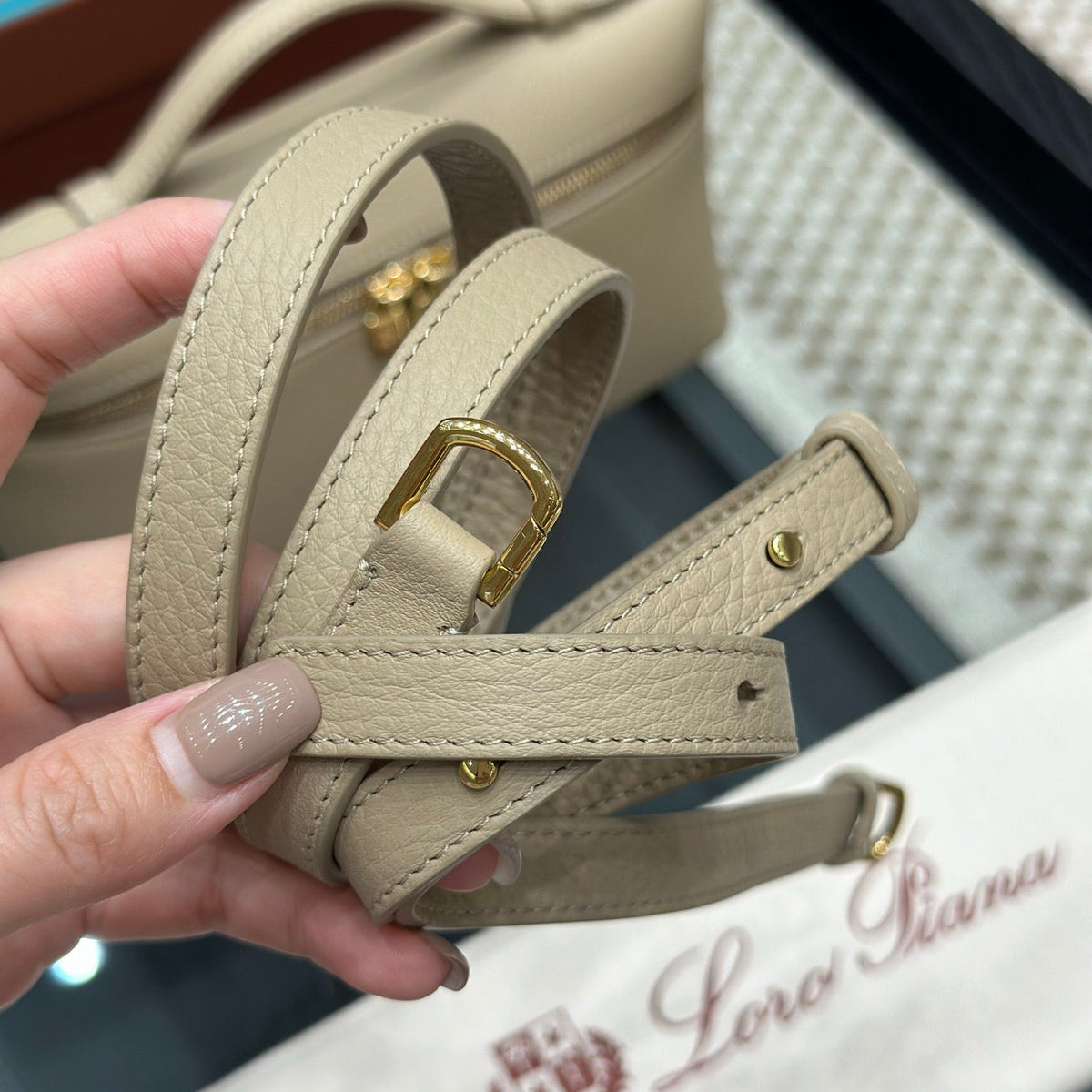 LORO P EXTRA POCKET L19 BAG