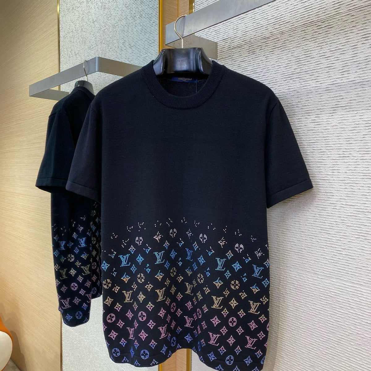 LOU T-SHIRT