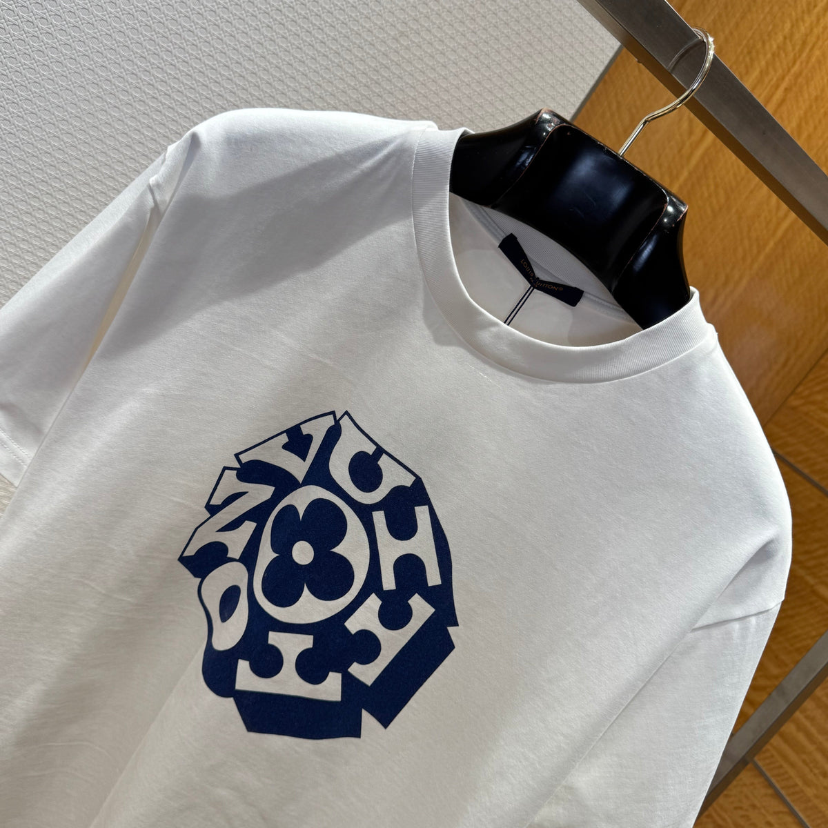 LOU T-SHIRT