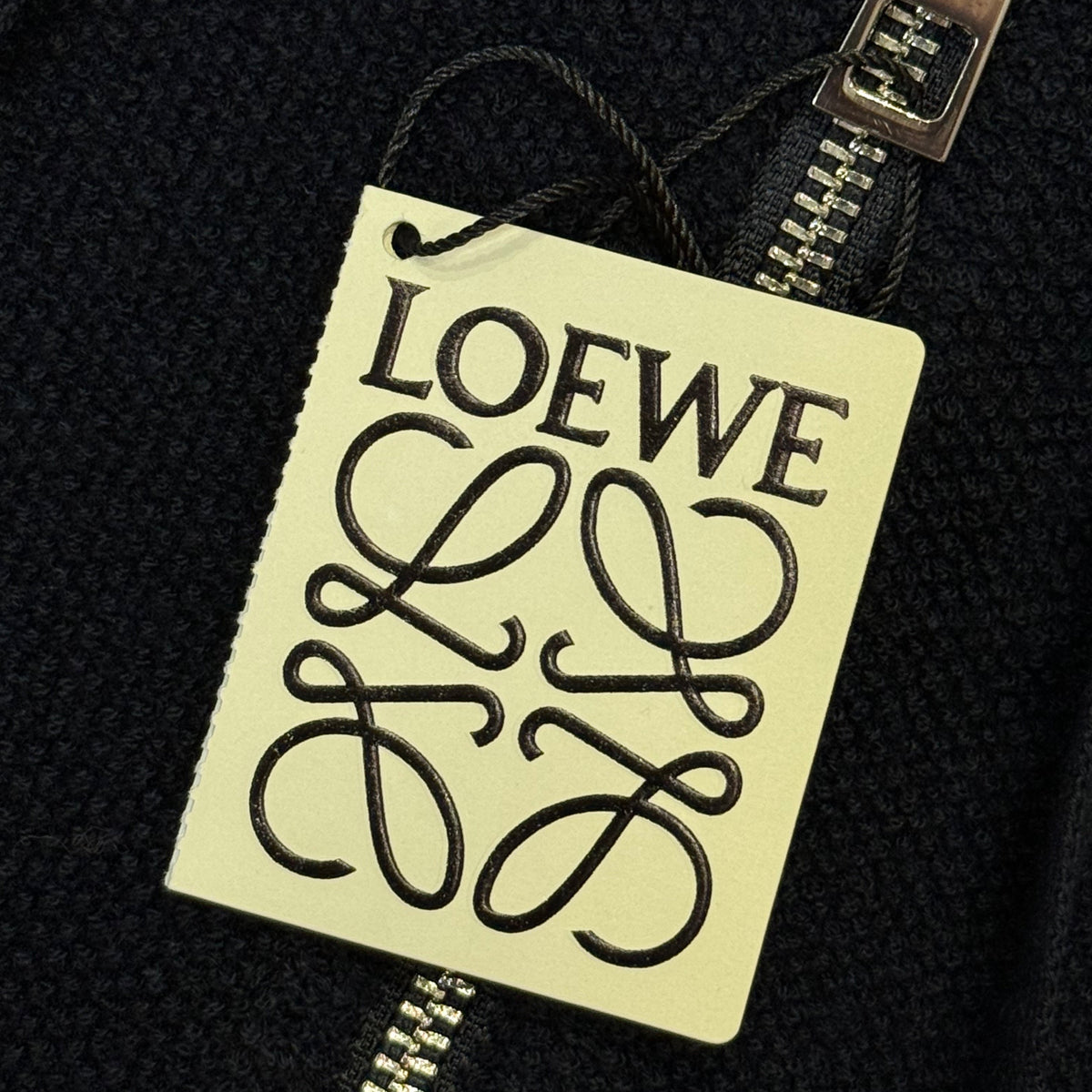 LOEW ZIP HOODIE