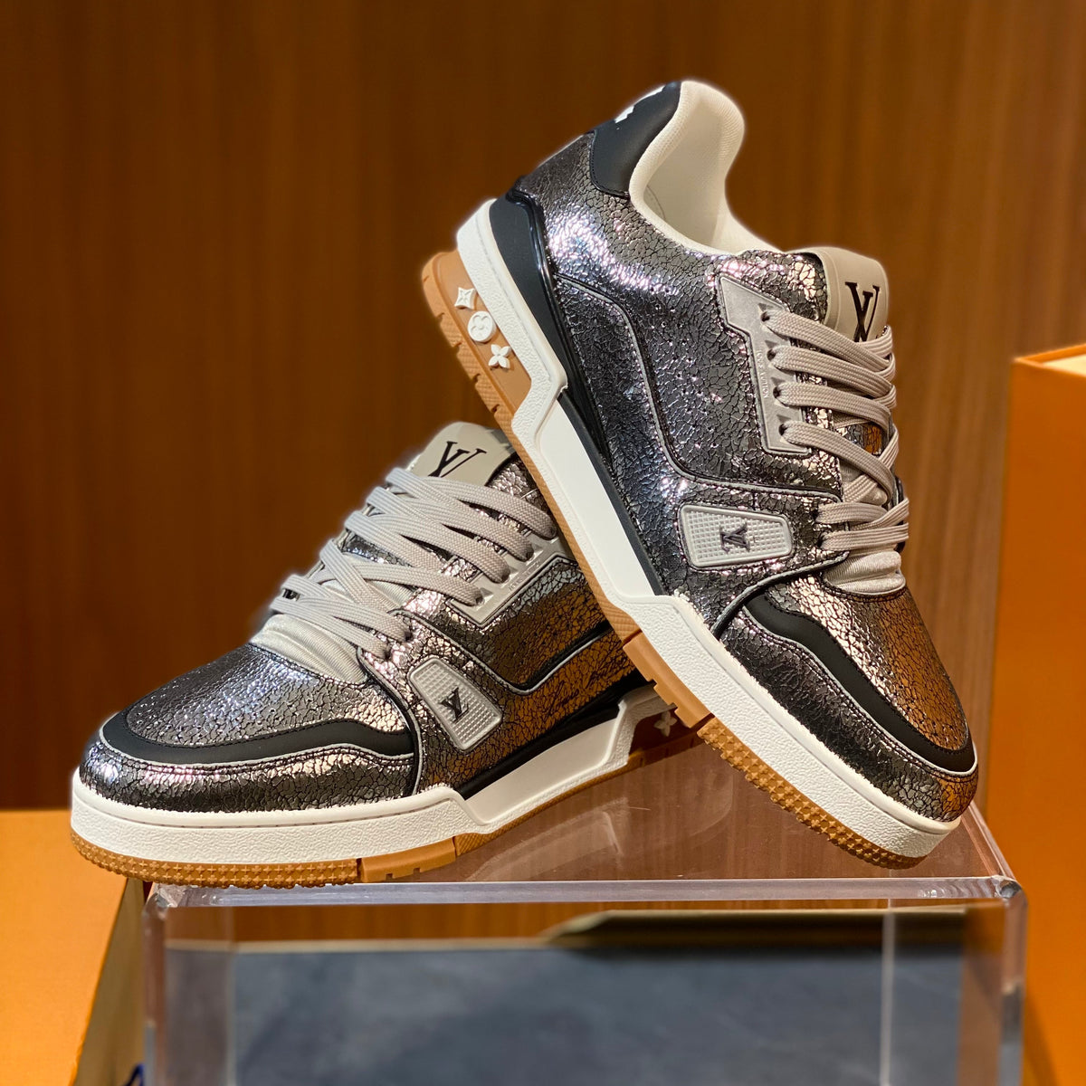 LOU TRAINERS