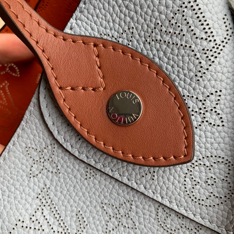 LOV2 Bags - Luxurious Bags  982