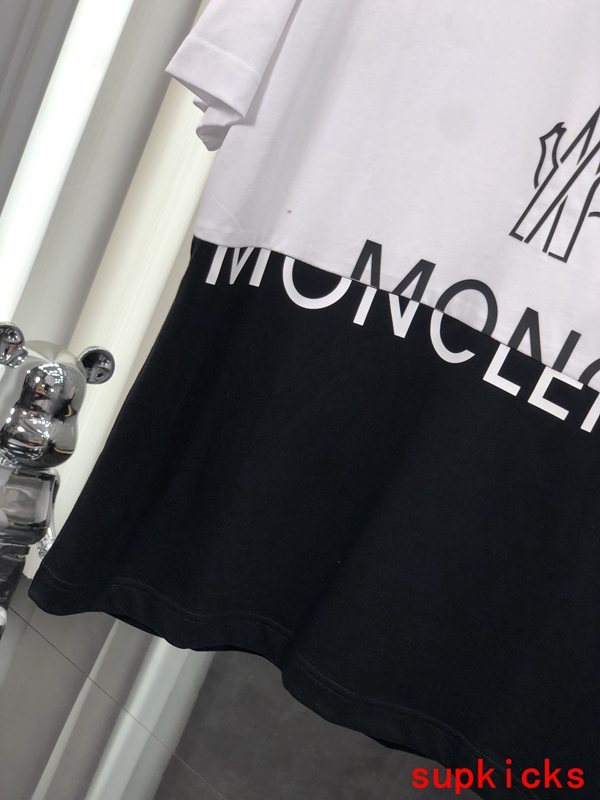 Moncler Luxury Cloth