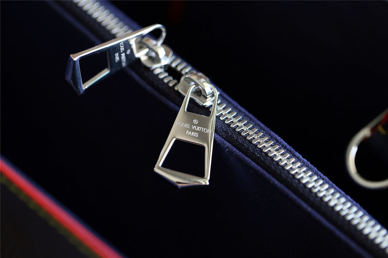 I W Fashion Lu-Vi bags - 8424