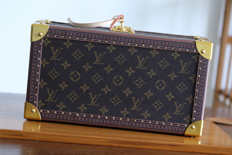 I W Fashion Lu-Vi bags - 11341